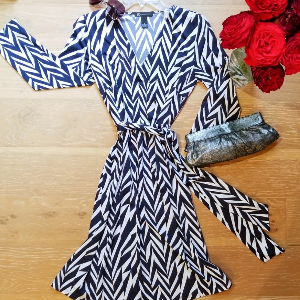 🎀 INC Black White Zebra Chevron Print Wrap Dress